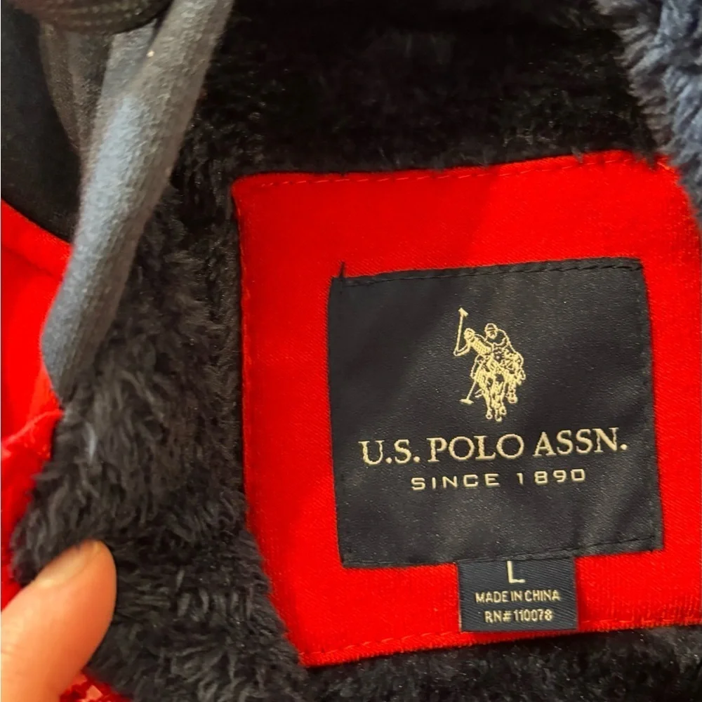 U.S. Polo Assn. Red and Blue Zip Up Sweater NWOT SZ L